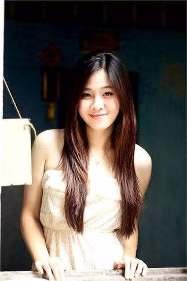 >>Những hotgirl xinh đẹp làm điên đảo cư dân mạng >>Vẻ đẹp mặn mà của hotgirl Midu >>Những gương mặt cực hot tại Miss Việt Đức >>Những nữ sinh tỏa sáng tại Hoa hậu Phụ nữ Việt Nam qua ảnh >>So độ siêu kute của những nữ sinh đình đám nhất Thủ đô >>Phát sốt vì 4 nữ giáo viên xinh đẹp >>Hoa khôi ĐH Thương Mại 2012 duyên dáng áo dài >>Những hotgirl xinh đẹp làm điên đảo cư dân mạng Những nữ sinh đẹp mê hồn giữa đầm sen