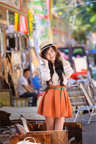 Vẻ năng động, tự tin của thí sinh Thái Khánh Linh. >>Những hotgirl xinh đẹp làm điên đảo cư dân mạng >>Vẻ đẹp mặn mà của hotgirl Midu >>Những gương mặt cực hot tại Miss Việt Đức >>Những nữ sinh tỏa sáng tại Hoa hậu Phụ nữ Việt Nam qua ảnh >>So độ siêu kute của những nữ sinh đình đám nhất Thủ đô >>Phát sốt vì 4 nữ giáo viên xinh đẹp >>Hoa khôi ĐH Thương Mại 2012 duyên dáng áo dài >>Những hotgirl xinh đẹp làm điên đảo cư dân mạng Những nữ sinh đẹp mê hồn giữa đầm sen