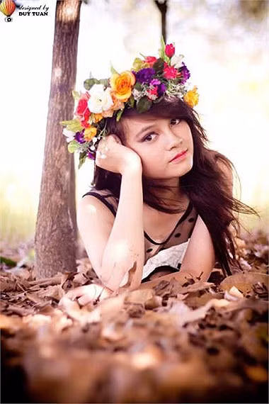 Thí sinh Trần Thị Hồng Hạnh khoe nét trẻ trung, tươi tắn. >>Những hotgirl xinh đẹp làm điên đảo cư dân mạng >>Vẻ đẹp mặn mà của hotgirl Midu >>Những gương mặt cực hot tại Miss Việt Đức >>Những nữ sinh tỏa sáng tại Hoa hậu Phụ nữ Việt Nam qua ảnh >>So độ siêu kute của những nữ sinh đình đám nhất Thủ đô >>Phát sốt vì 4 nữ giáo viên xinh đẹp >>Hoa khôi ĐH Thương Mại 2012 duyên dáng áo dài >>Những hotgirl xinh đẹp làm điên đảo cư dân mạng Những nữ sinh đẹp mê hồn giữa đầm sen