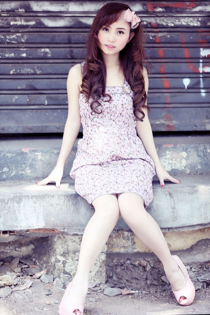 >>Những hotgirl xinh đẹp làm điên đảo cư dân mạng >>Vẻ đẹp mặn mà của hotgirl Midu >>Những gương mặt cực hot tại Miss Việt Đức >>Những nữ sinh tỏa sáng tại Hoa hậu Phụ nữ Việt Nam qua ảnh >>So độ siêu kute của những nữ sinh đình đám nhất Thủ đô >>Phát sốt vì 4 nữ giáo viên xinh đẹp >>Hoa khôi ĐH Thương Mại 2012 duyên dáng áo dài >>Những hotgirl xinh đẹp làm điên đảo cư dân mạng Những nữ sinh đẹp mê hồn giữa đầm sen