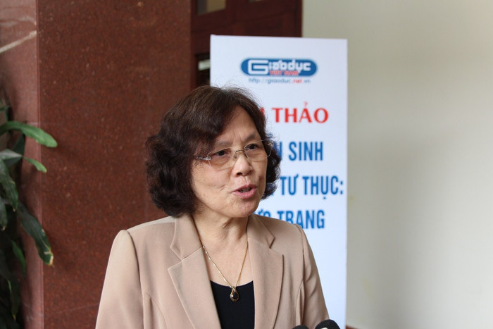 Nhà giáo nhân dân Nguyễn Thị Hiền nêu quan điểm về vấn đề tuyển sinh của các trường tư thục. (Ảnh: Lại Cường) Nhà giáo nhân dân Nguyễn Thị Hiền nêu quan điểm về vấn đề tuyển sinh của các trường tư thục. (Ảnh: Lại Cường)