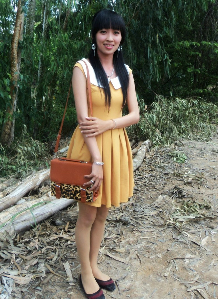 Sở thích của Thảo Ly là du lịch và lướt web