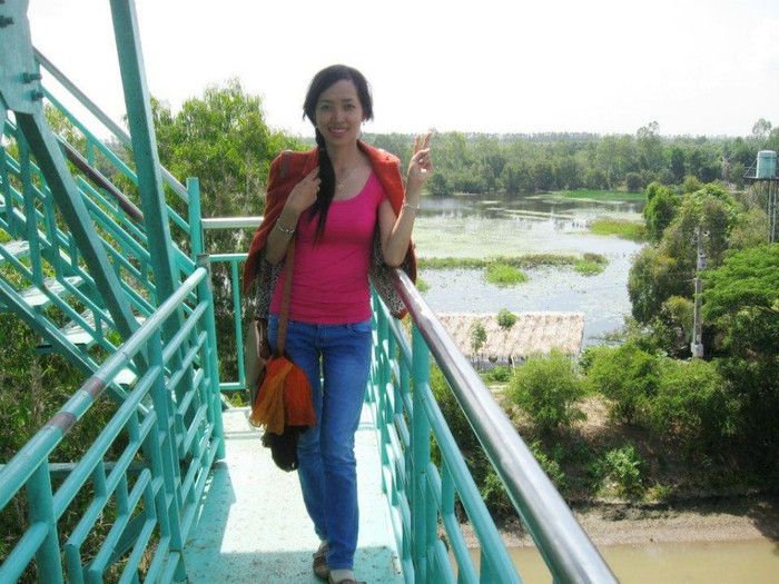 Thảo Ly quan niệm: "Cuộc sống là một bức tranh, và đừng để bức tranh của mỗi chúng ta chỉ được tô điểm bởi một màu...hãy tạo ra những gam màu hài hoà ấy bằng chính sự trải nghiệm của mỗi chúng ta"