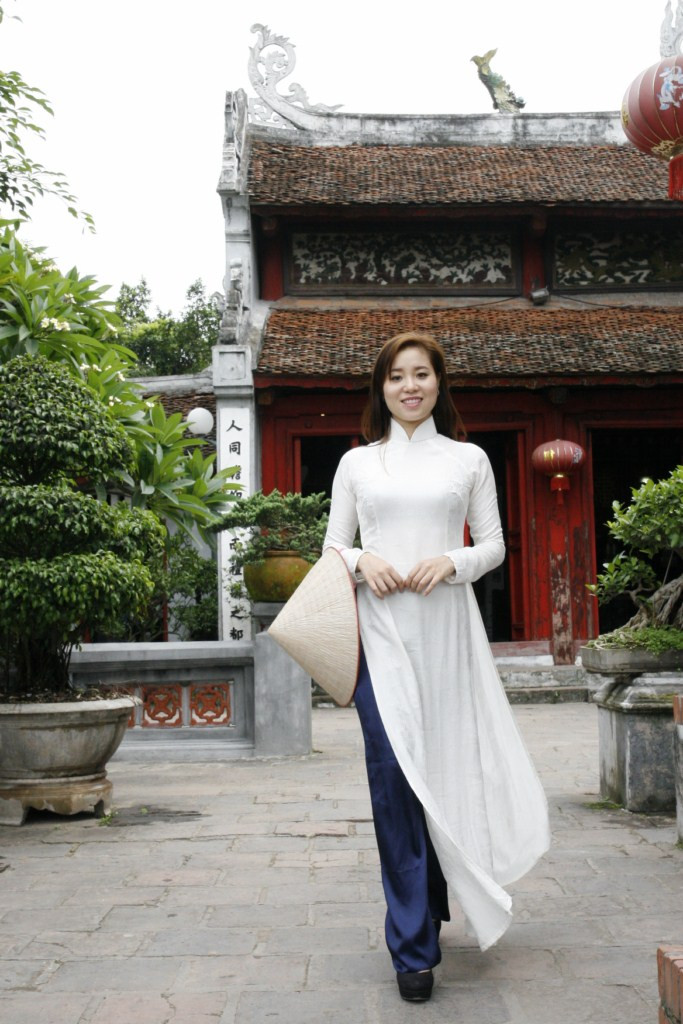 Phạm Thị Loan có sở thích là ca hát, múa, bơi lội