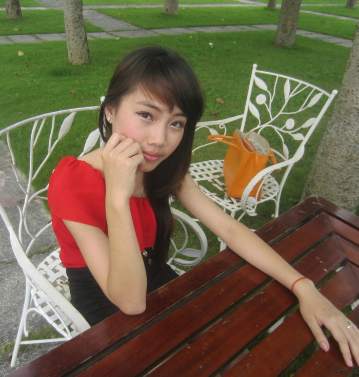 Dự định sắp tới của Ngọc là thi đỗ trong kỳ thi tuyển sinh Đại học Dự định sắp tới của Ngọc là thi đỗ trong kỳ thi tuyển sinh Đại học