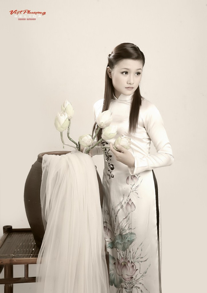 Nguyễn Thị Loan là người vui vẻ, hòa đồng, thích kết bạn, muốn chứng tỏ mình trong mọi lĩnh vực