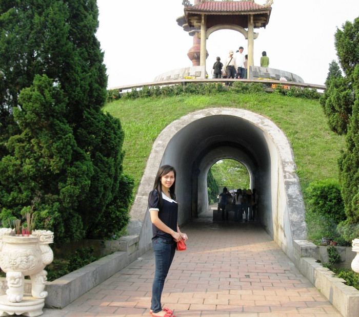 Luyến quan niệm: "Cuộc đời con người giống như một cuốn từ điển. Nếu chúng ta dám bắt tay làm mọi việc không sợ khó khăn thì cuộc đời càng trở nên ý nghĩa và tô điểm cho sống này. Chính vì vậy Luyến đã tham gia mọi hoạt động ở trường cũng như ở lớp, hiện là Bí thu Chi đoàn." Luyến quan niệm: "Cuộc đời con người giống như một cuốn từ điển. Nếu chúng ta dám bắt tay làm mọi việc không sợ khó khăn thì cuộc đời càng trở nên ý nghĩa và tô điểm cho sống này. Chính vì vậy Luyến đã tham gia mọi hoạt động ở trường cũng như ở lớp, hiện là Bí thu Chi đoàn."