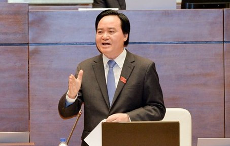 Bộ trưởng Bộ Giáo dục và Đào tạo Phùng Xuân Nhạ trả lời Quốc hội, ảnh: quochoi.vn. Bộ trưởng Bộ Giáo dục và Đào tạo Phùng Xuân Nhạ trả lời Quốc hội, ảnh: quochoi.vn.
