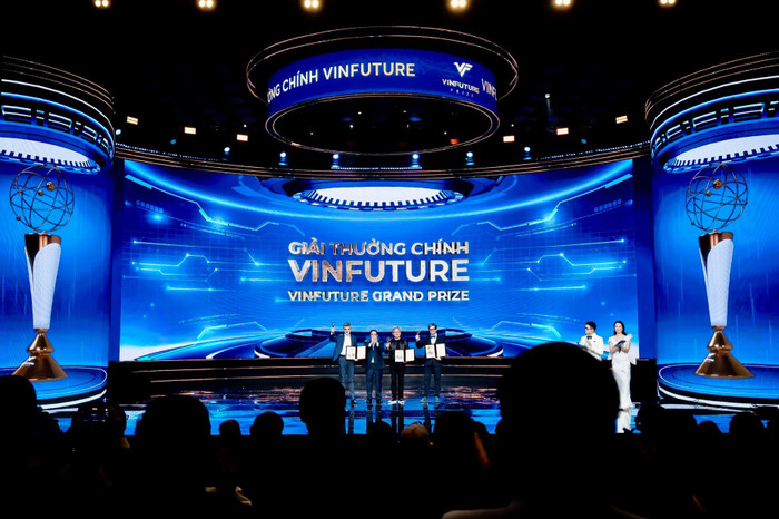 Giải thưởng VinFuture: Vinh danh những công trình xứng đáng có tác động tích cực đến cuộc sống hàng triệu người. Ảnh: VFP anh-2-40.jpg