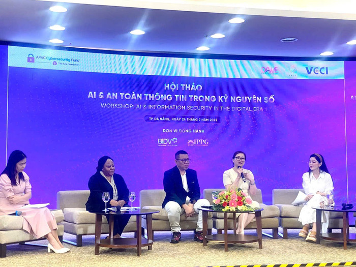 Đại diện BIDV tại Hội thảo. dai-dien-bidv-tai-hoi-thao.jpg