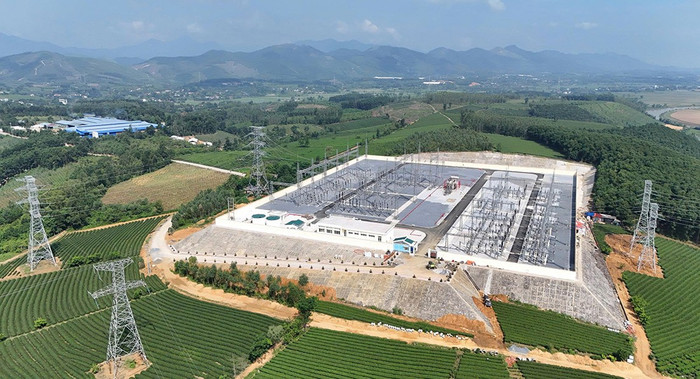 Toàn cảnh Trạm biến áp 220kV Phú Thọ và đường dây đấu nối.