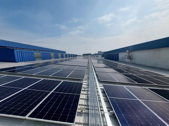 Hệ thống năng lượng mặt trời được triển khai tại nhà máy của FrieslandCampina Việt Nam, góp phần giảm phát thải khí nhà kính và tối ưu vận hành theo hướng bền vững.