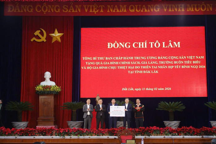 dau-an-vcb-tren-hanh-trinh-phung-su-cong-dong-anh-2.jpg