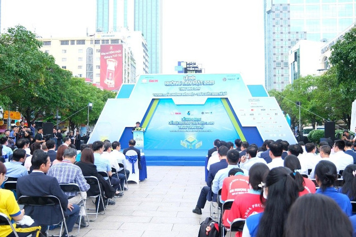 Toàn cảnh khai mạc lễ hội Ngày không tiền mặt 2025. Toàn cảnh khai mạc lễ hội Ngày không tiền mặt 2025.