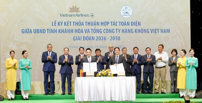 Phó Thủ tướng Nguyễn Chí Dũng chứng kiến Vietnam Airlines và Ủy ban nhân dân tỉnh Khánh Hòa ký kết thỏa thuận hợp tác toàn diện giai đoạn 2026 – 2030. vna1.jpg