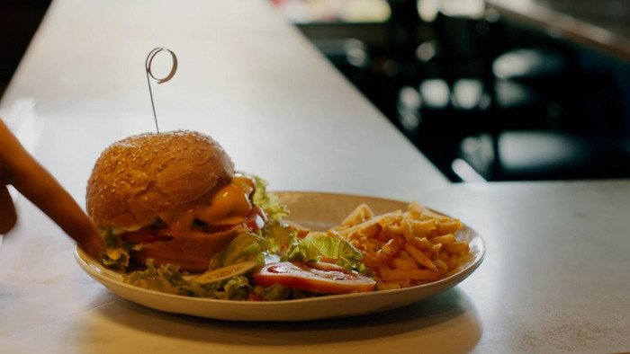 Mỗi ngày là một cơ hội để các đầu bếp trẻ học hỏi kỹ năng, phát triển bản thân, trở thành phiên bản tốt hơn của chính mình.