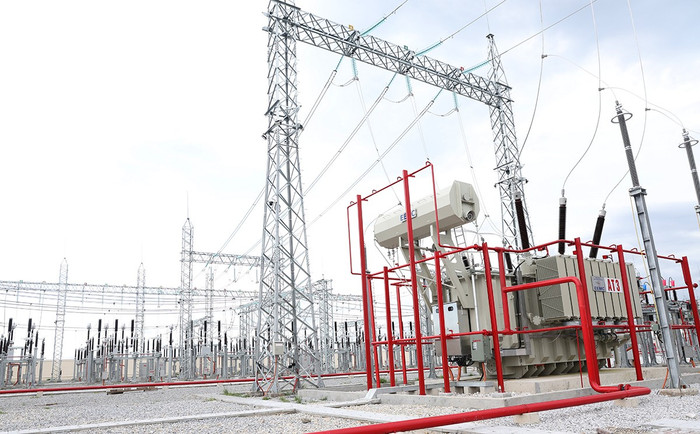Một góc Trạm biến áp 220kV Dương Kinh. Một góc Trạm biến áp 220kV Dương Kinh.