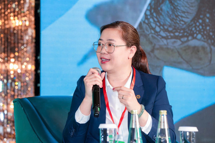 Bà Nguyễn Thị Kim Phượng chia sẻ về hành trình chuyển đổi xanh của BIDV tại Hội thảo. anh-2.jpg