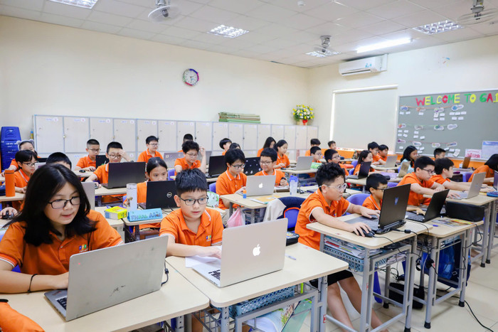Bài giảng AI được thiết kế theo từng cấp lớp, giúp học sinh FPT Schools sớm tiếp cận với máy học, thị giác máy tính, khoa học dữ liệu và robotics. (Ảnh: FPT Schools) ai16.jpg