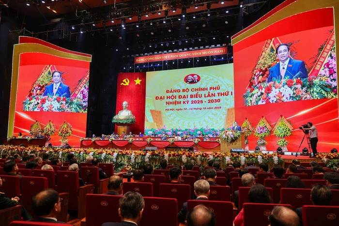 Thủ tướng Chính phủ Phạm Minh Chính tuyên bố khai mạc Đại hội đại biểu Đảng bộ Chính phủ lần thứ nhất, nhiệm kỳ 2025-2030. Ảnh: VGP/Nhật Bắc
