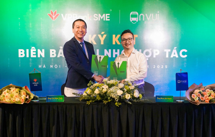 Đại diện VPBankSME và AN VUI tại Lễ ký kết biên bản ghi nhớ hợp tác. anh-1.jpg