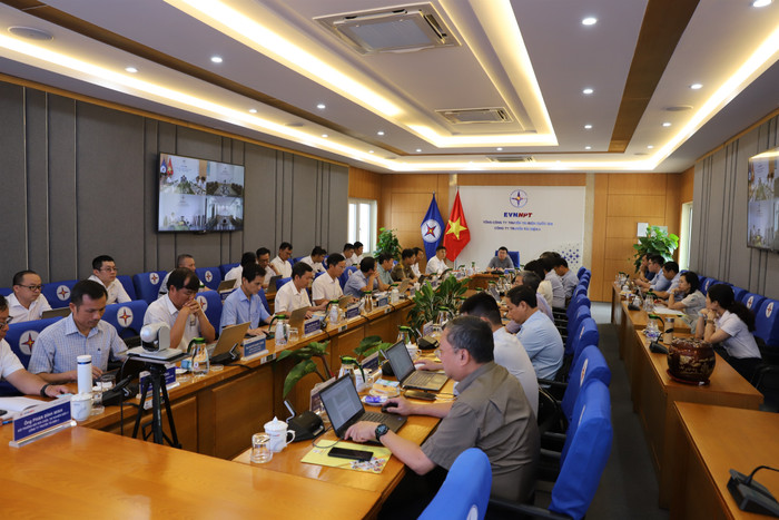 Toàn cảnh cuộc họp rà soát kế hoạch sản xuất kinh doanh, đầu tư xây dựng 8 tháng năm 2025 của PTC3. Toàn cảnh cuộc họp rà soát kế hoạch sản xuất kinh doanh, đầu tư xây dựng 8 tháng năm 2025 của PTC3.
