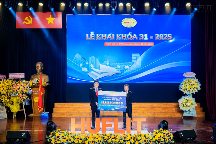 HUFLIT dành hơn 45 tỷ đồng cho quỹ học bổng năm học 2025 – 2026. picture2.png