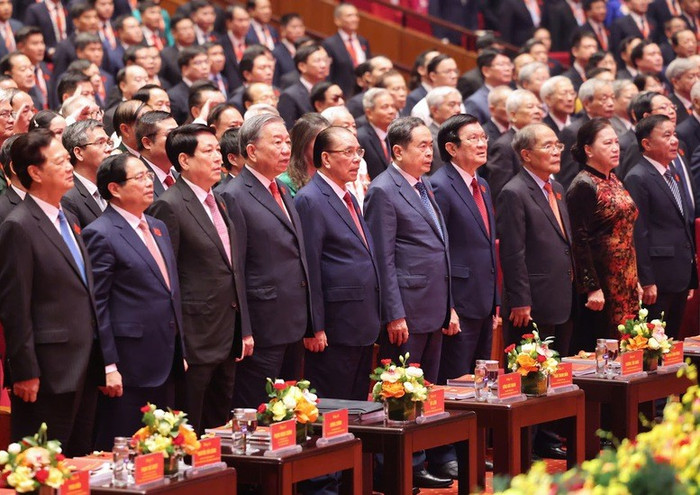 Tổng Bí thư Tô Lâm, nguyên Tổng Bí thư Nông Đức Mạnh và các đồng chí Lãnh đạo, nguyên Lãnh đạo Đảng, Nhà nước... tham dự Đại hội. Ảnh: VGP/Nhật Bắc