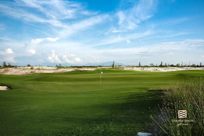 Hố golf tuyệt đẹp tại Golden Sands Golf Resort. 03-golden-sands-golf-resort-giai-vang-qhqg.jpg