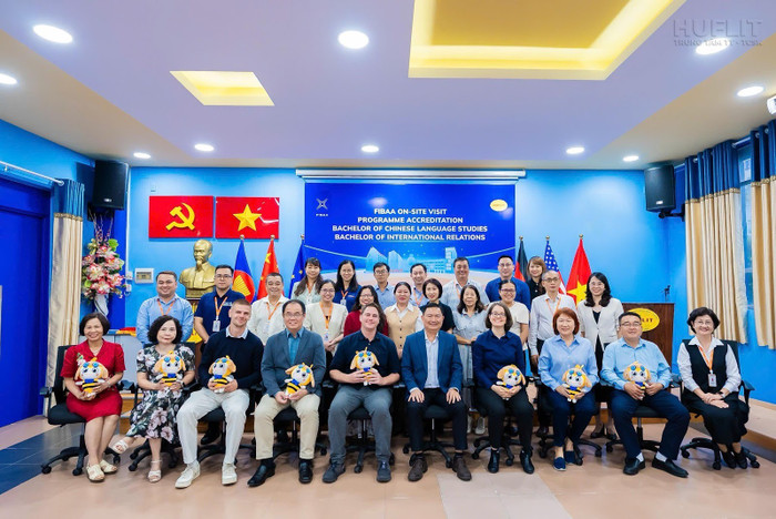 Việc đạt chuẩn kiểm định FIBAA không chỉ là sự ghi nhận về chất lượng đào tạo, mà còn ghi dấu cho hành trình “vươn mình ra khơi” được chuẩn bị bài bản và bền bỉ của HUFLIT.