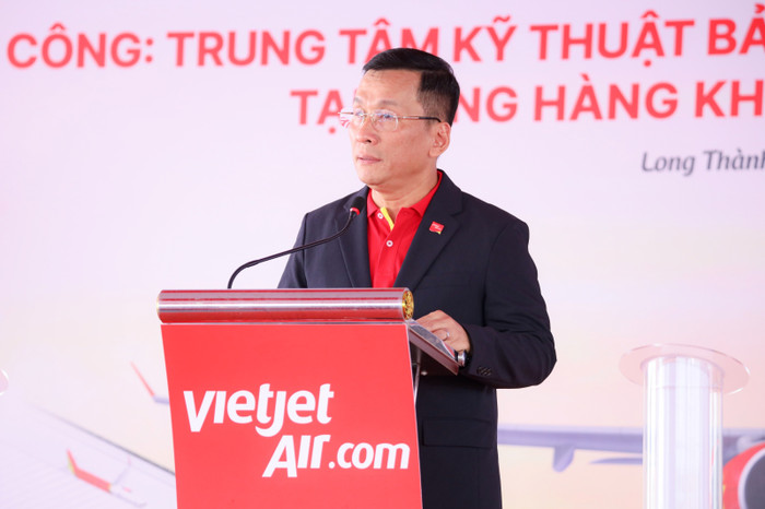 Ông Đinh Việt Phương - Tổng Giám đốc Vietjet phát biểu công bố lễ khởi công Trung tâm Kỹ thuật Bảo dưỡng Tàu bay tại Long Thành. a2-84.jpg