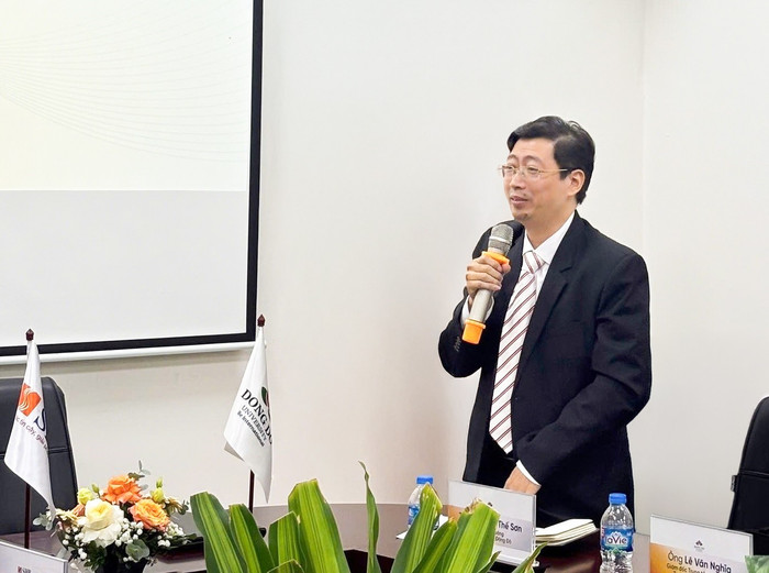 Ông Nguyễn Thế Sơn – Phó Hiệu trưởng Trường Đại học Đông Đô tin tưởng mối quan hệ hợp tác với SHB sẽ thúc đẩy cả hai bên phát triển. anh-3-shb-ddo.jpg