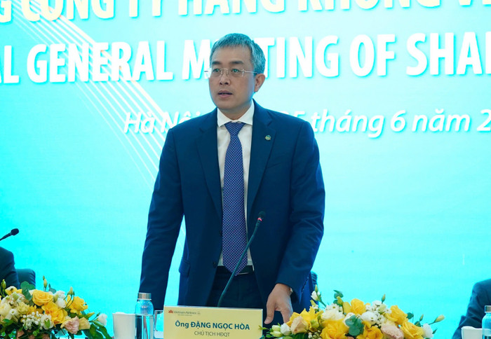 Hội đồng quản trị Vietnam Airlines đã báo cáo kết quả sản xuất kinh doanh năm 2024 với nhiều điểm sáng nổi bật. 2-doanh-thu-hop-nhat-dat-112776-ty-dong-va-loi-nhuan-sau-thue-hop-nhat-dat-7958-ty-dong.jpg