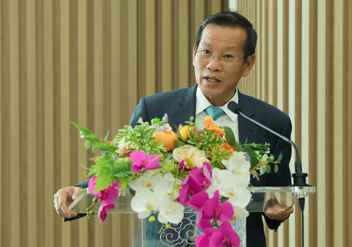 Ông Đặng Anh Tuấn, Phó Tổng Giám đốc Vietnam Airlines phát biểu tại lễ ký kết. 3-ong-dang-anh-tuan-pho-tong-giam-doc-vietnam-airlines-phat-bieu-tai-le-ky-ket.jpg