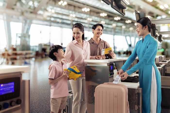 Với nỗ lực tăng tải Vietnam Airlines mong muốn mang đến cho hành khách nhiều lựa chọn hơn để về quê đón Tết sum vầy. 2-voi-no-luc-tang-tai-vietnam-airlines-mong-muon-mang-den-cho-hanh-khach-nhieu-lua-chon-hon-de-ve-que-don-tet-sum-vay.jpg