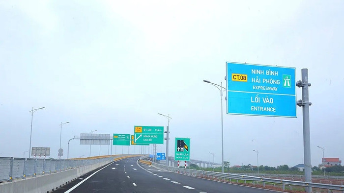 Cao tốc Ninh Bình - Hải Phòng kết nối Ninh Bình với các vùng kinh tế trọng điểm của vùng. Ảnh: Anh Tuấn anh1.jpg