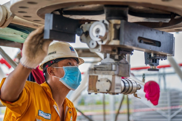 Tổ chức Đảng tại Petrovietnam luôn là lực lượng đi đầu trong việc định hướng tư tưởng, dẫn dắt hành động, tạo đồng thuận trong toàn hệ thống. anh-2.jpg
