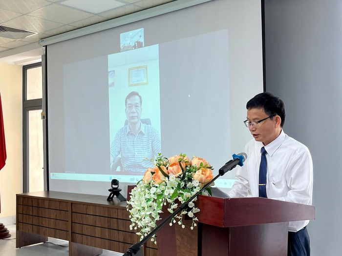 Thạc sĩ, Bác sĩ Chuyên khoa II Hoàng Trọng Quý - Phó Giám đốc Sở Y tế Thành phố Huế phát biểu tại chương trình. Thạc sĩ, Bác sĩ Chuyên khoa II Hoàng Trọng Quý - Phó Giám đốc Sở Y tế Thành phố Huế phát biểu tại chương trình.