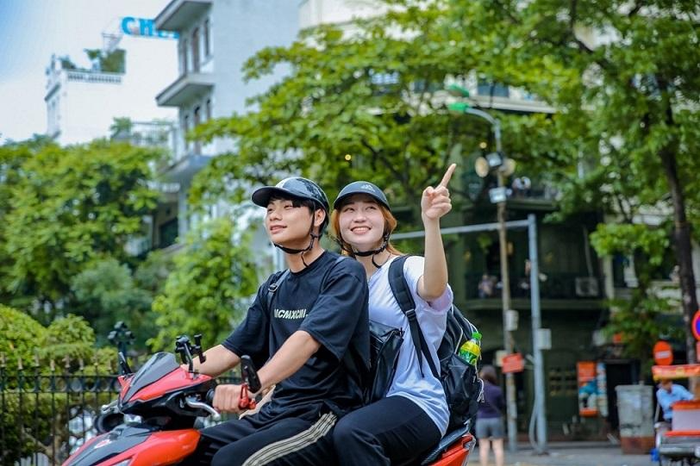 Được chiết xuất với 100% trà xanh tự nhiên từ Thái Nguyên với EGCG, từ nhiều năm qua Trà Xanh Không Độ là thức uống “must-have” của sinh viên để giảm stress. Được chiết xuất với 100% trà xanh tự nhiên từ Thái Nguyên với EGCG, từ nhiều năm qua Trà Xanh Không Độ là thức uống “must-have” của sinh viên để giảm stress.
