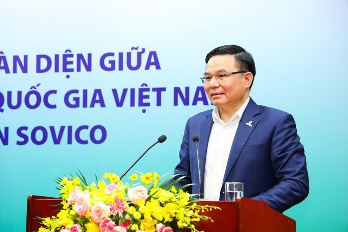 Chủ tịch Hội đồng thành viên Petrovietnam Lê Mạnh Hùng khẳng định việc mở rộng hợp tác với các đối tác tư nhân có năng lực, kinh nghiệm và tiềm lực tài chính như SOVICO là bước đi chiến lược nhằm huy động các nguồn lực xã hội, thúc đẩy đổi mới sáng tạo và gia tăng hiệu quả đầu tư trong toàn chuỗi giá trị. anh-4-8.jpg