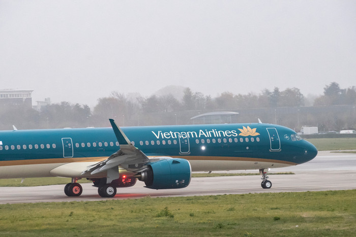 Vietnam Airlines điều chỉnh kế hoạch khai thác một số chuyến bay đến và đi từ Hồng Kông trong ngày 20/7. hang-loat-chuyen-bay-bi-anh-huong-do-bao-so-1-wutip.jpg