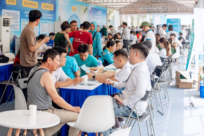 Không khí tại sự kiện đã nhộn nhịp từ sáng. 1-1.jpg