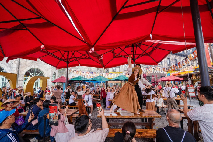 Những show diễn mùa hè sẽ quay trở lại với du khách tại Sun World Ba Na Hills.