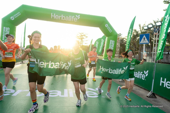 Thành viên Herbalife tham gia chạy tại Vnexpress Hạ Long 2025. Thành viên Herbalife tham gia chạy tại Vnexpress Hạ Long 2025.
