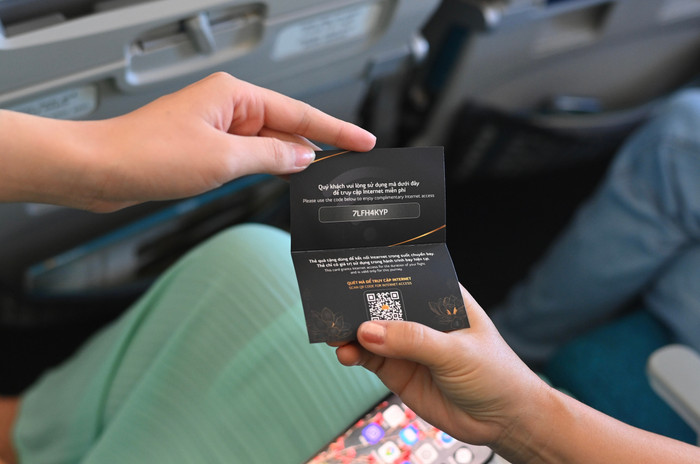 trong-thoi-gian-tu-nay-den-het-31-3-2026-vietnam-airlines-se-tiep-tuc-cung-cap-mien-phi-dich-vu-internet-cho-khach-hang-hang-thuong-gia-va-15-phut-nhan-tin-cho-toan-bo-hanh-khach.jpg