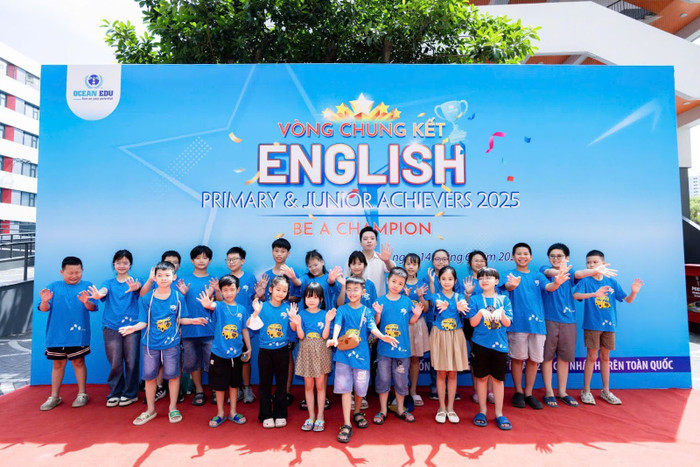 Đông đảo thí sinh có mặt checkin từ sớm tại khuôn viên Hội trường thi đấu Ocean Edu. Đông đảo thí sinh có mặt checkin từ sớm tại khuôn viên Hội trường thi đấu Ocean Edu.