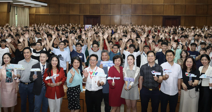 Đại học Bách Khoa Hà Nội bùng nổ đơn đăng ký “A.I thực chiến”. anh-1-dai-hoc-bach-khoa-bung-no-don-dang-ky-ai-thuc-chien.jpg