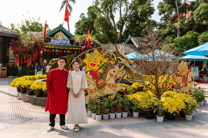 Điểm check-in đắt khách, ngập sắc xuân đặc trưng tại Hòn Thơm.