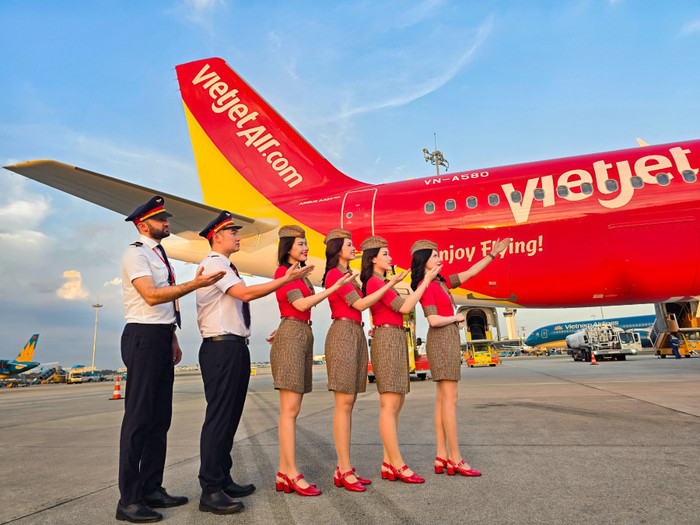 vj-flight-crews-1.jpg