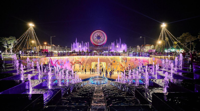 Hòa vào bữa tiệc âm thanh, ánh sáng với show nhạc nước dài hàng đầu Việt Nam. Ảnh: Sun Group Hòa vào bữa tiệc âm thanh, ánh sáng với show nhạc nước dài hàng đầu Việt Nam. Ảnh: Sun Group